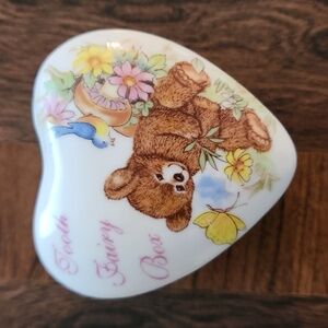 Rare Vintage Crown English Collection Fine Bone China Tooth Fairy Box